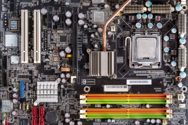 logic board vs motherboard